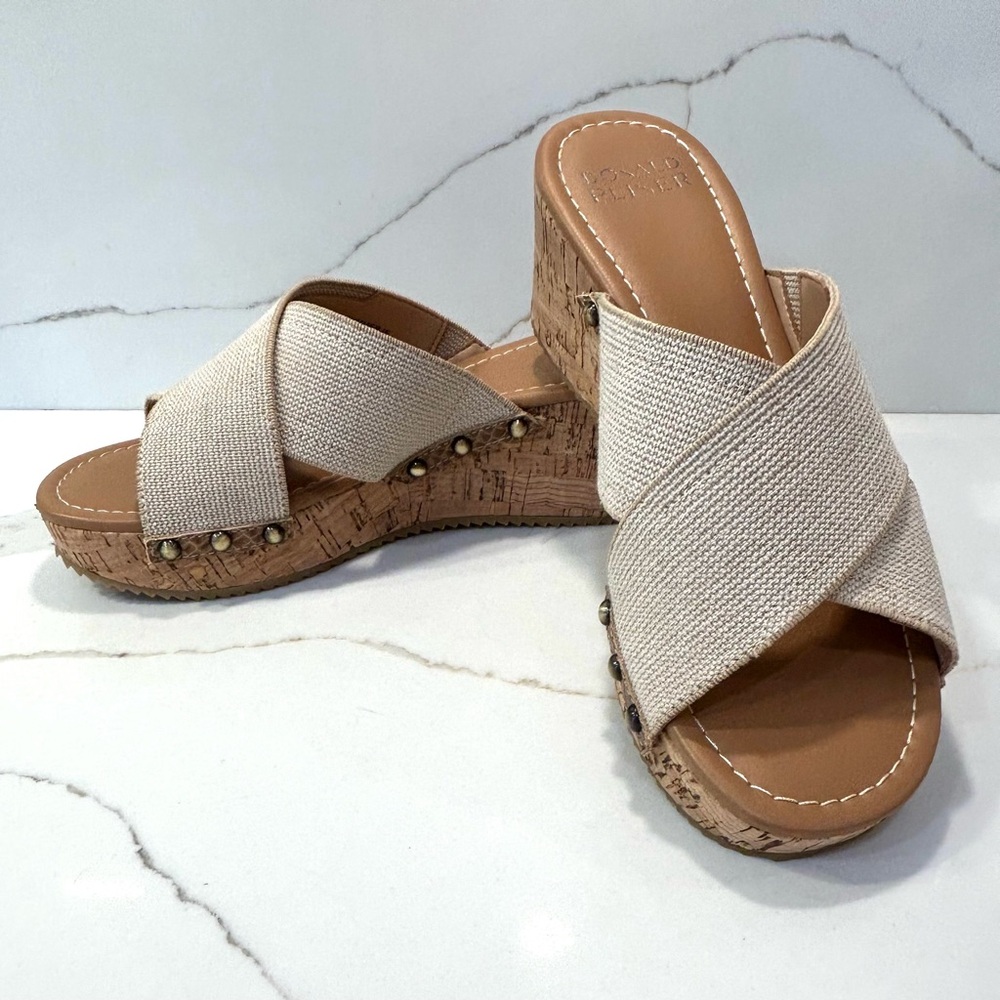 Donald Pliner SUMMER wedge platform, cork. Comfort & casual chic. Preowned SZ 9